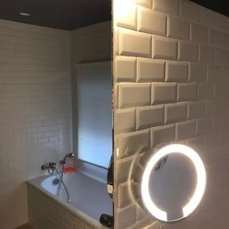 Maison Spacieuse Et Cosy 7 Personnes * Estaimpuis