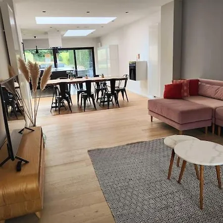 Maison Spacieuse Et Cosy 7 Personnes Estaimpuis